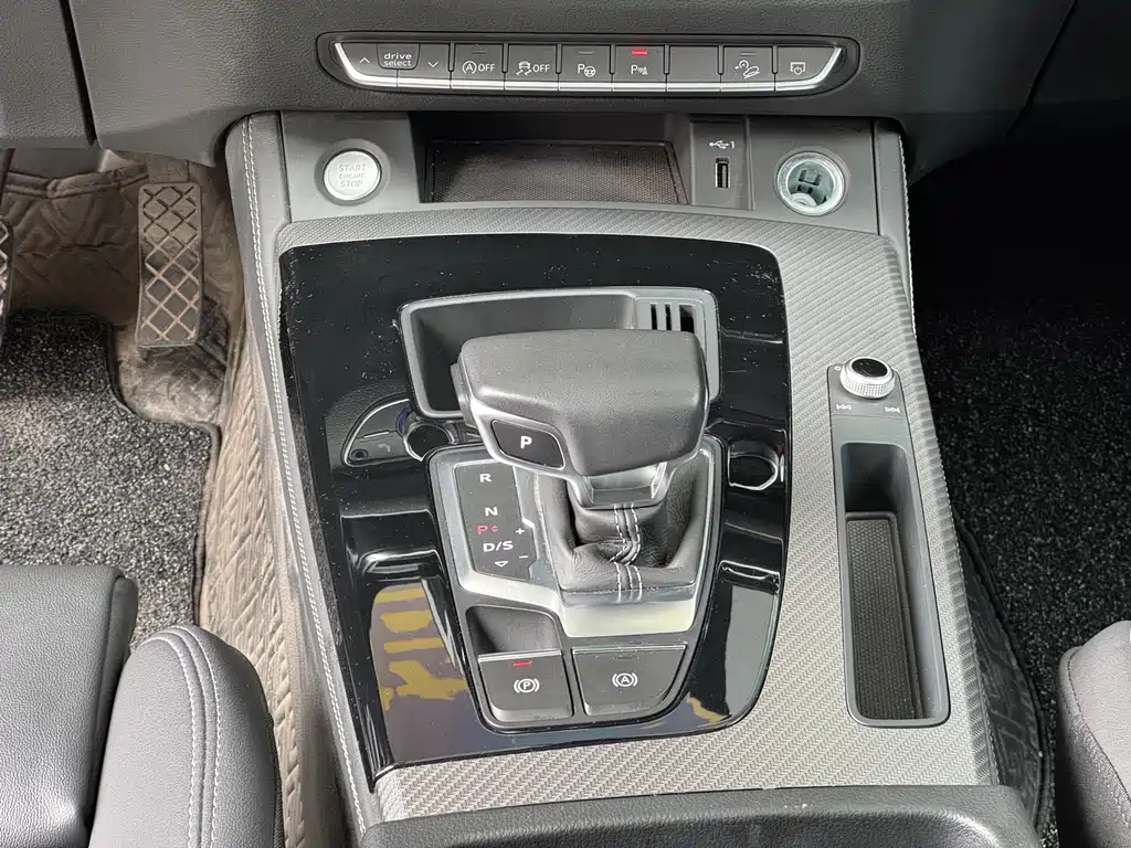 Audi Q5L — миниатюра 13