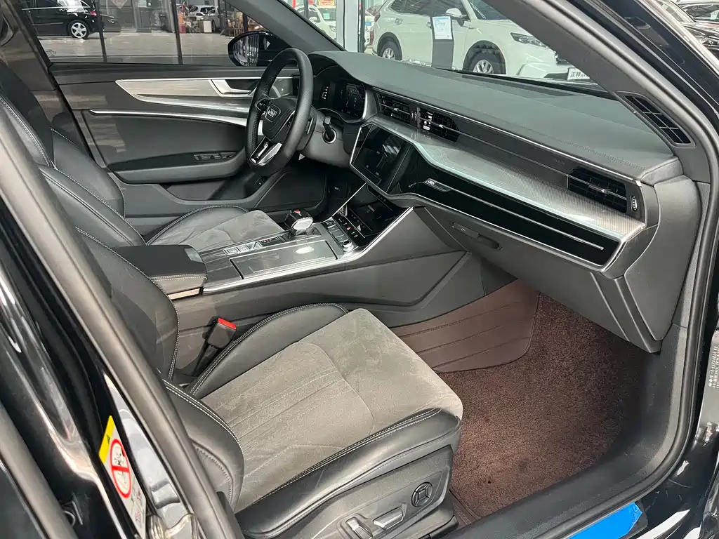 Audi A6L 2024 45 TFSI
