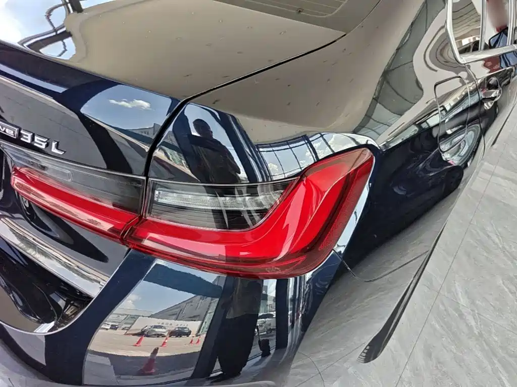 BMW i3 — миниатюра 8