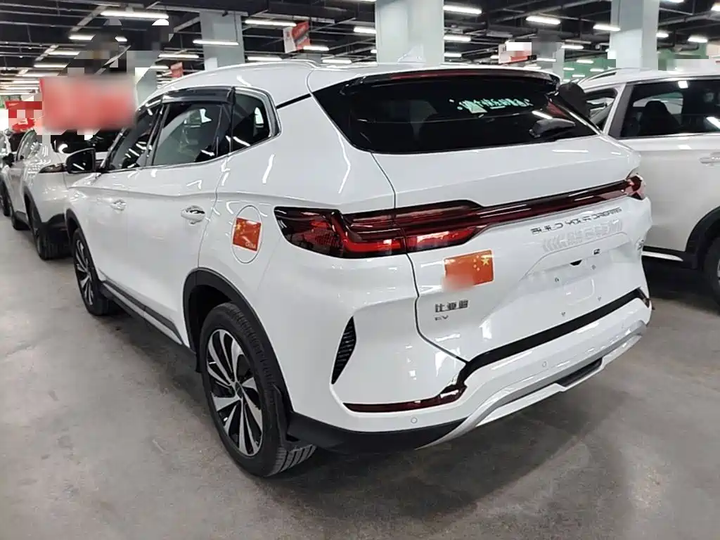 BYD PLUS New Energy — миниатюра 5