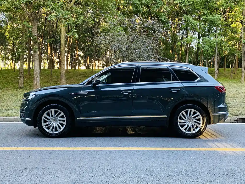 Volkswagen Touareg — миниатюра 2
