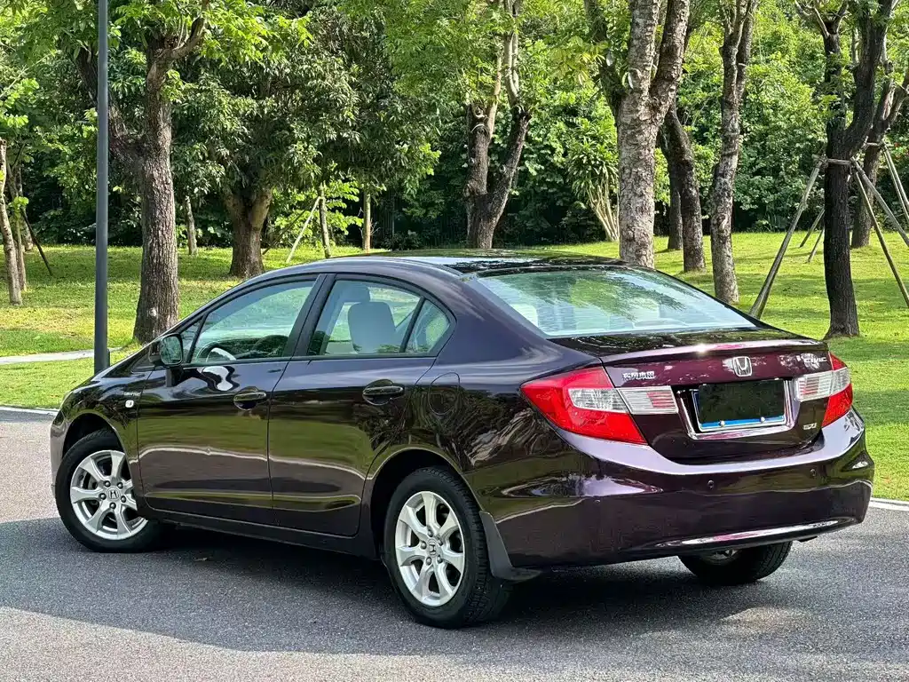 Honda Civic — миниатюра 9