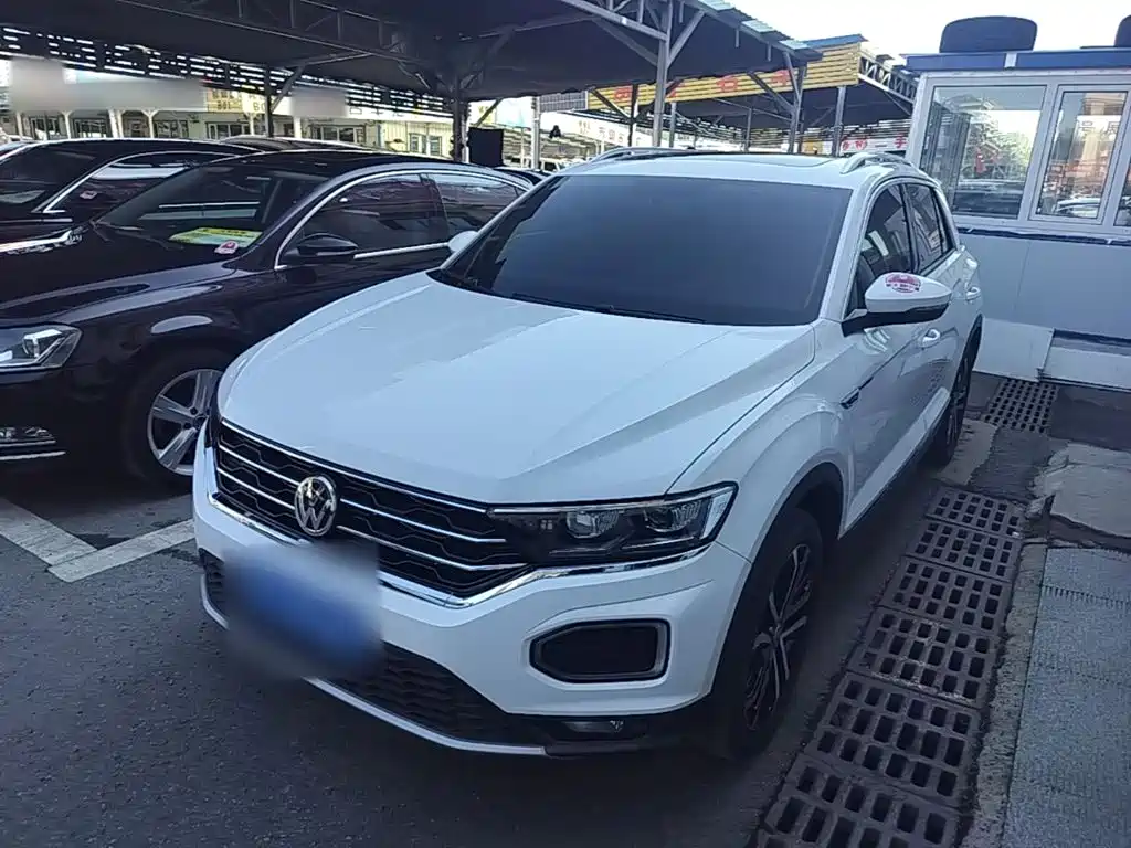 Volkswagen T-Roc — миниатюра 2