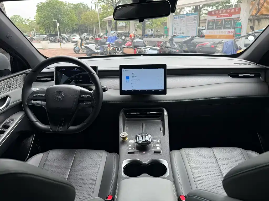 BYD Qin Plus PLUS 2025 DM-i Smart Drive 55KM Lead