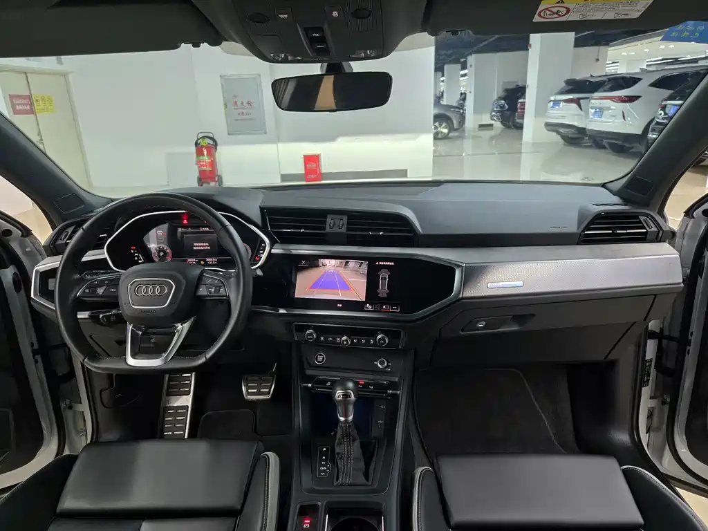 Audi Q3 — миниатюра 5