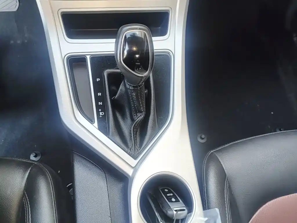 Geely Vision — миниатюра 14