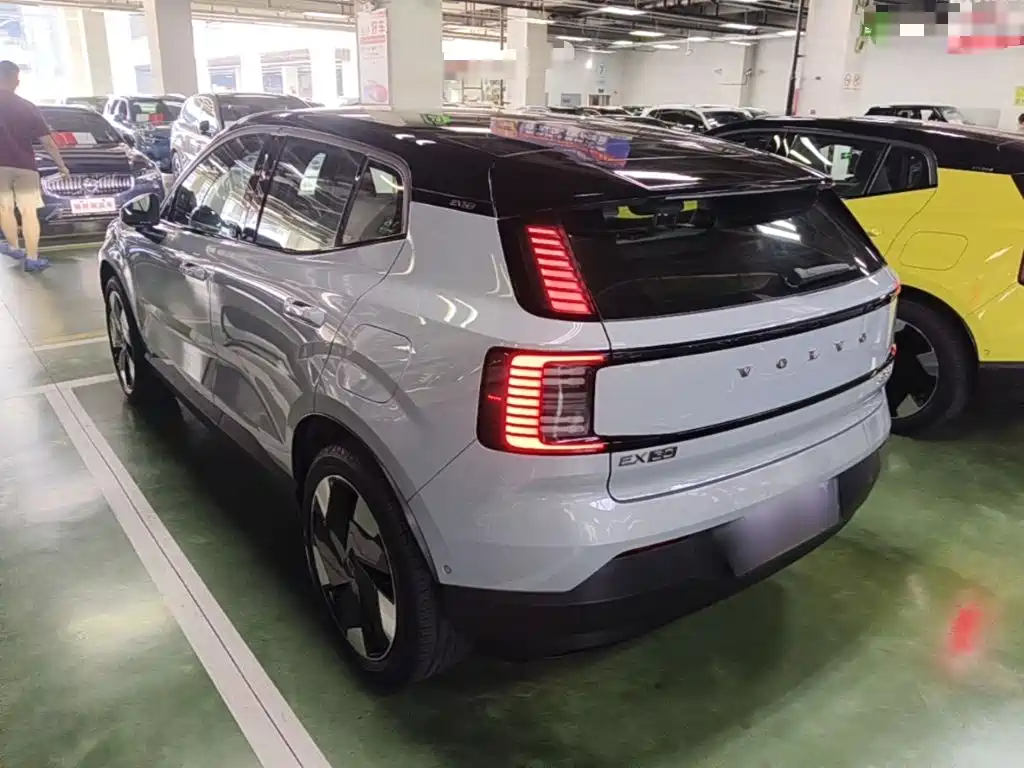 Volvo EX30 — миниатюра 5