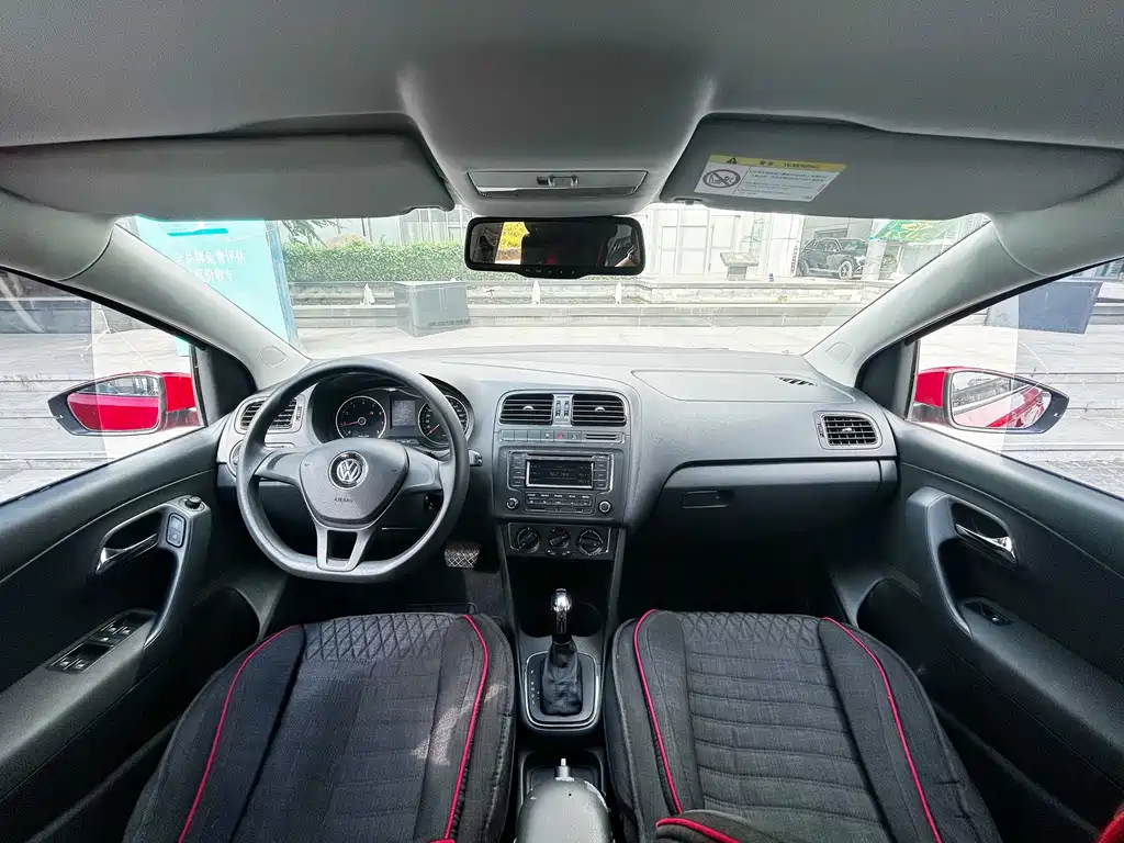 Volkswagen Polo — миниатюра 8