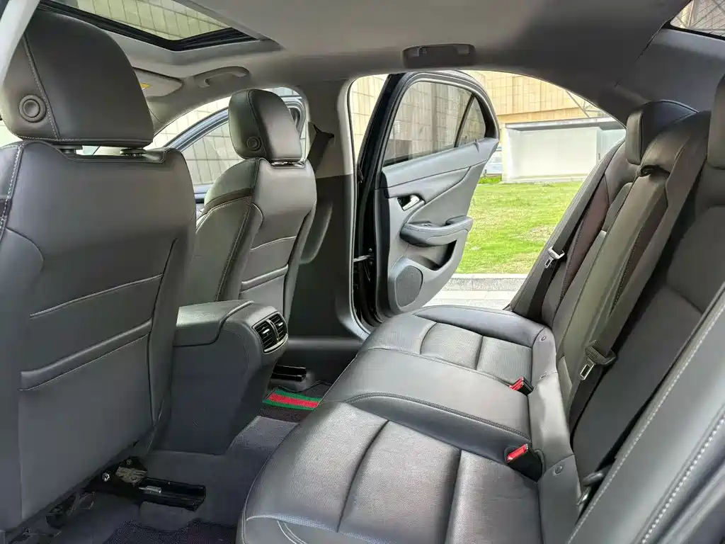 Chevrolet Malibu — миниатюра 8