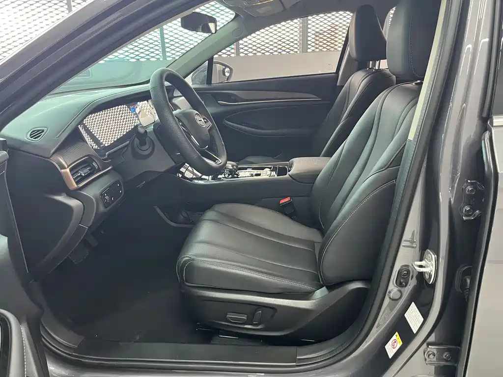 GAC GA6 2022 270T AT Luxury