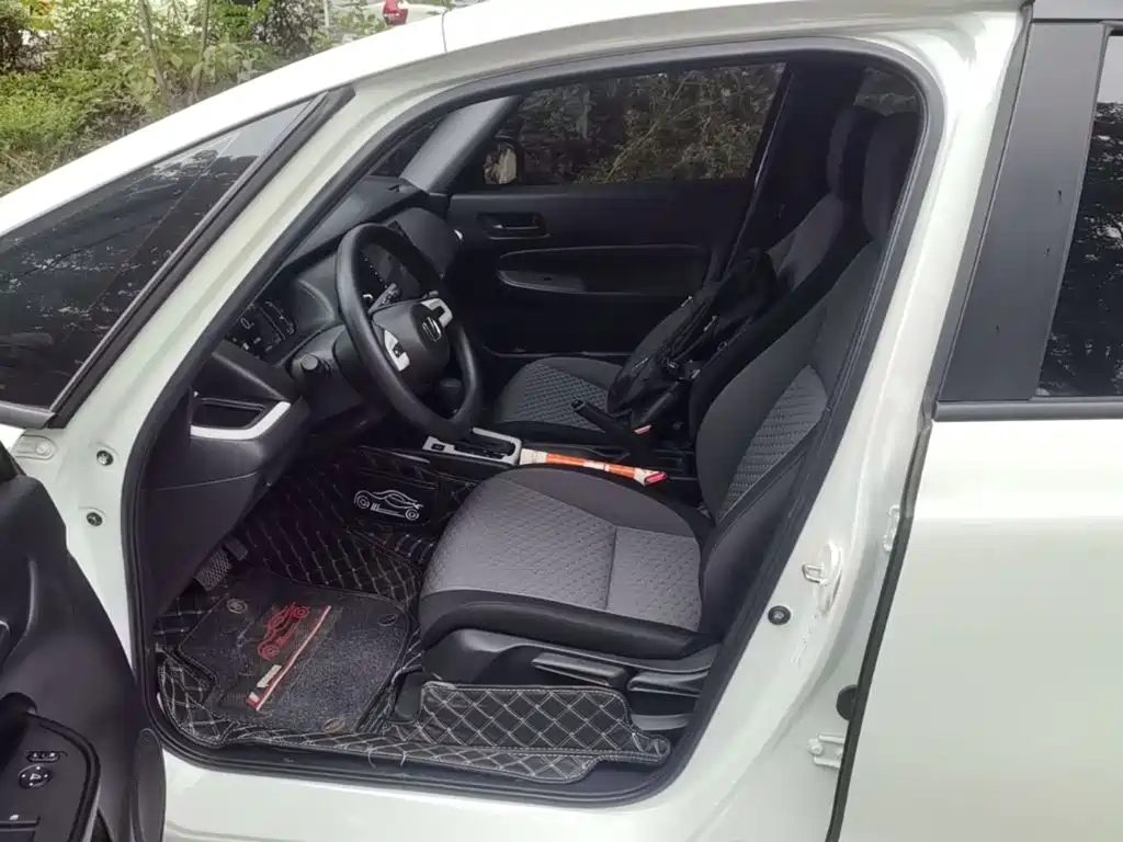 Honda Fit — миниатюра 15