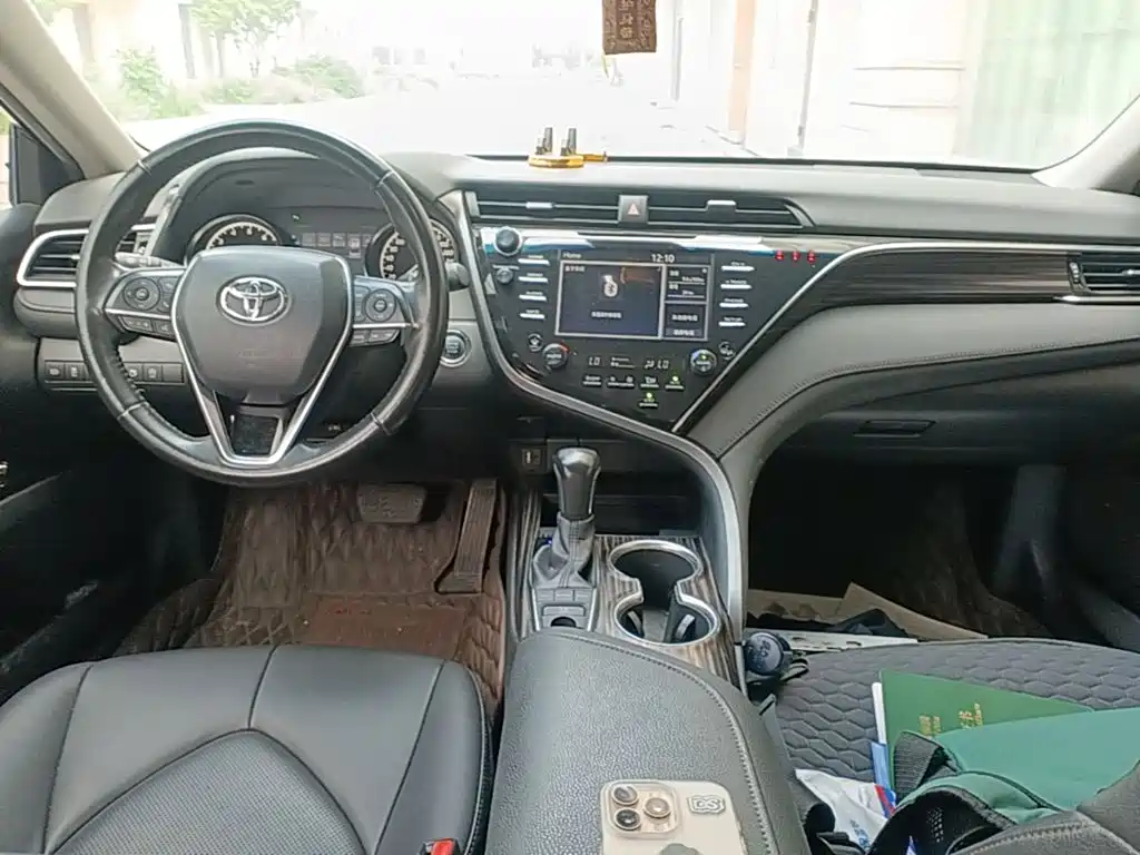 Toyota Camry — миниатюра 10