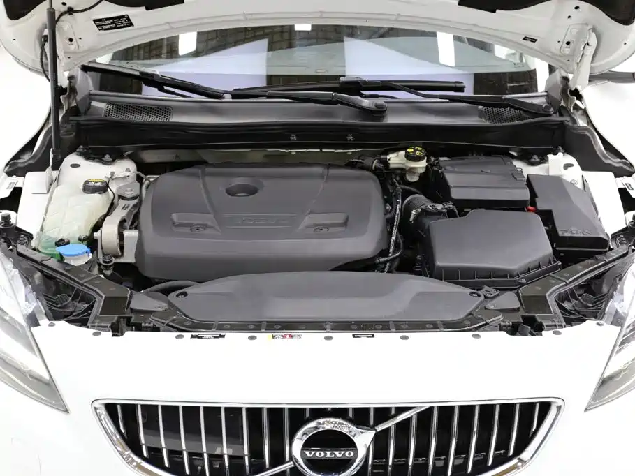 Volvo V40 — миниатюра 21