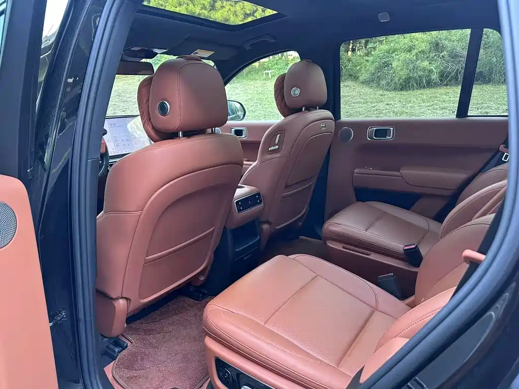 Li Auto Li L8 — миниатюра 11