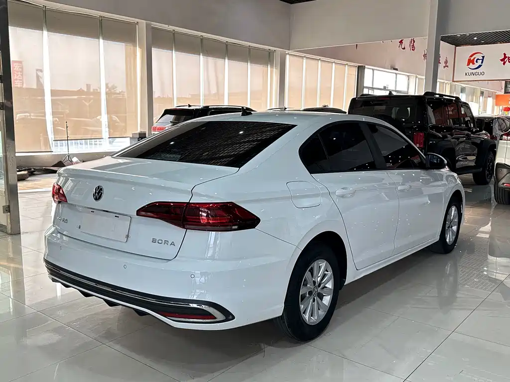 Volkswagen Bora — миниатюра 10