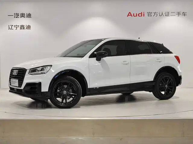 audi q2l