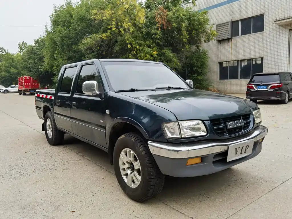Isuzu Pickup — миниатюра 3