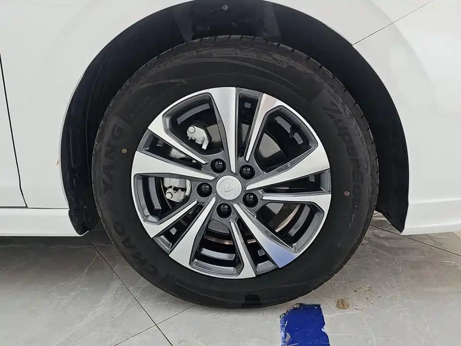 Changan Eado — миниатюра 6