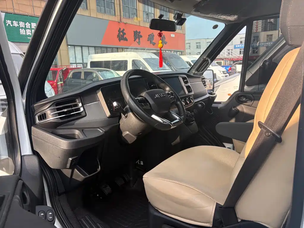 JMC JMC Fushun — миниатюра 4