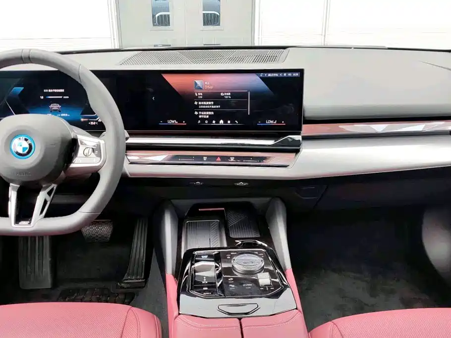 BMW i5 — миниатюра 8