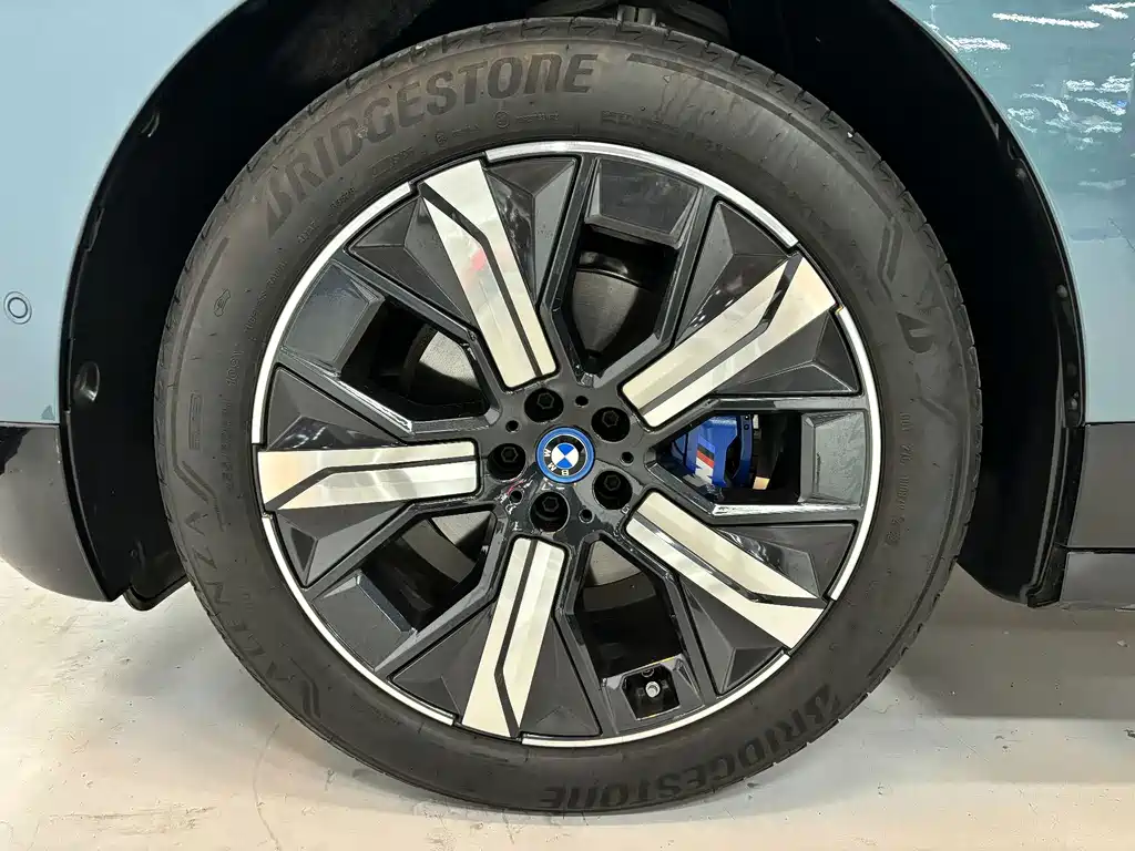 BMW iX M60 — миниатюра 18