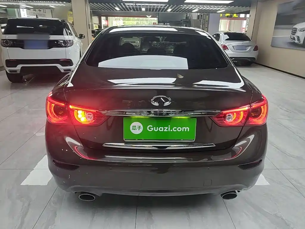 Infiniti Q50L 2016 2.0T