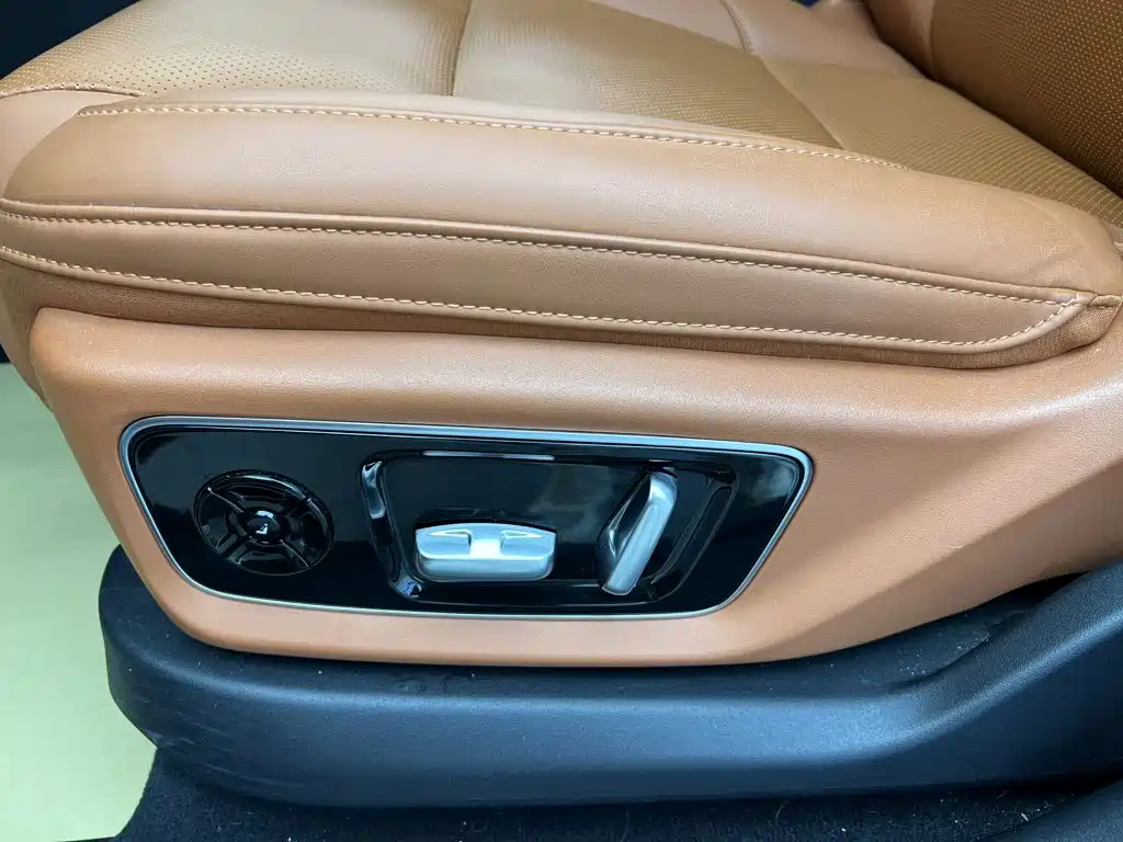 Li Auto Li L7 — миниатюра 35