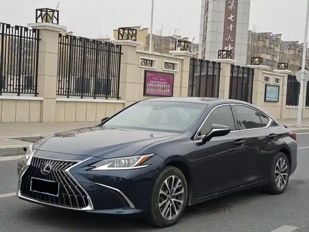 LEXUS ES 2024