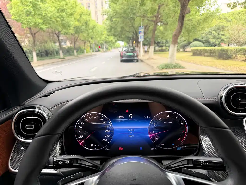 Mercedes-Benz GLC — миниатюра 22