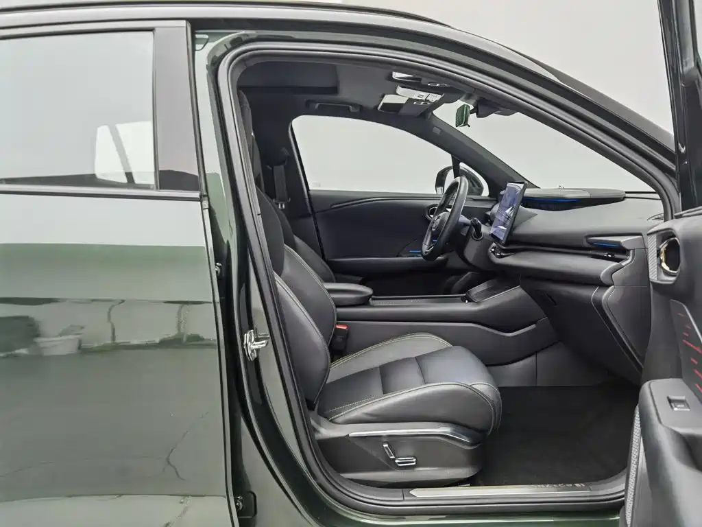 Lynk & Co 06 EM-P — миниатюра 23
