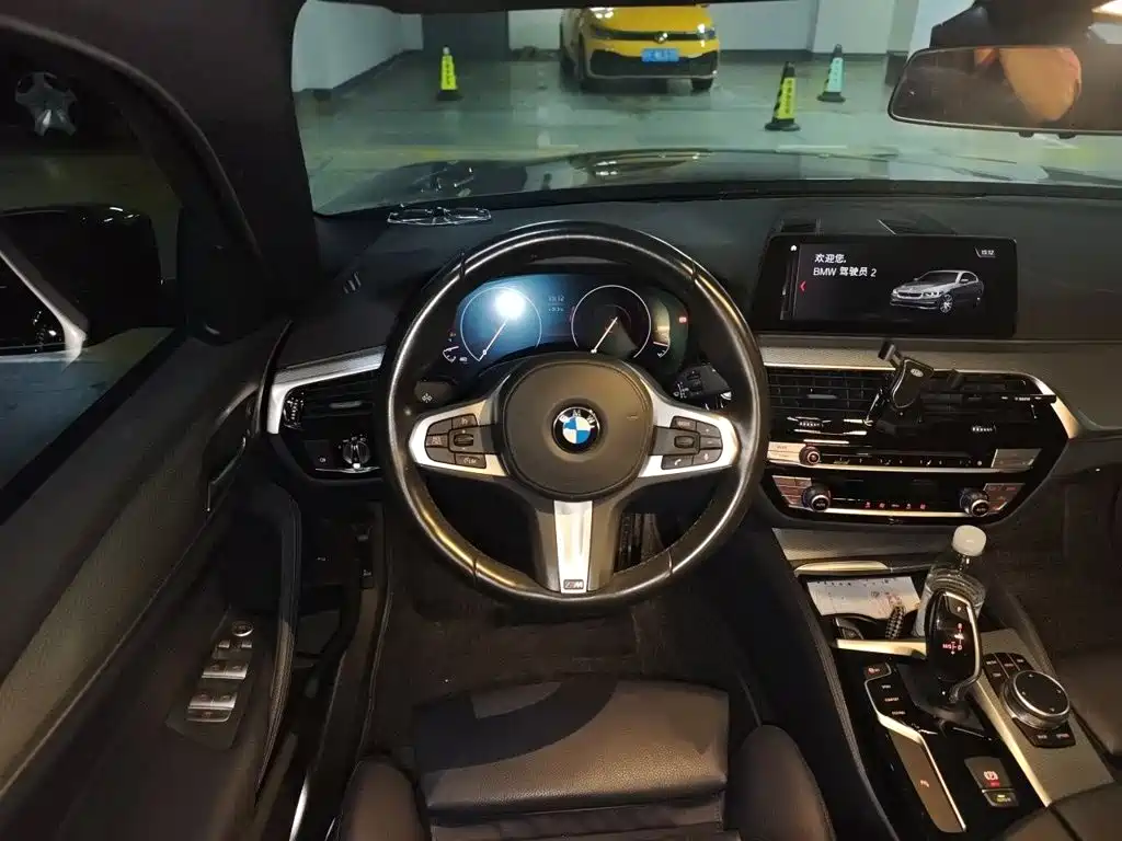 BMW 5 Series (Import) — миниатюра 3