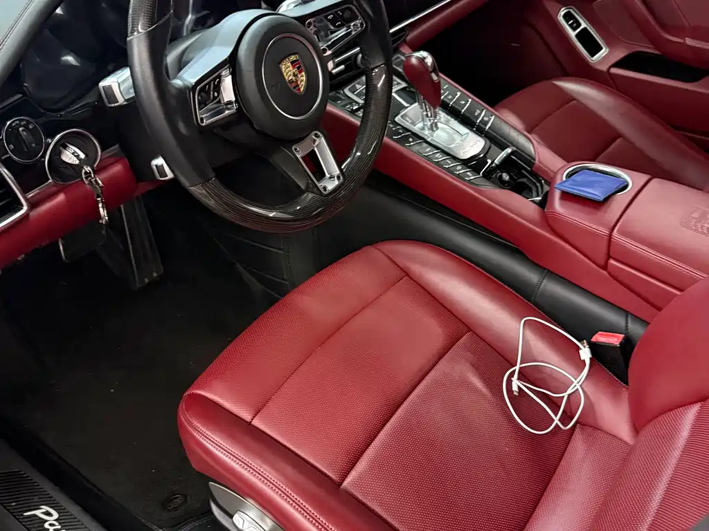 Porsche Panamera — миниатюра 3