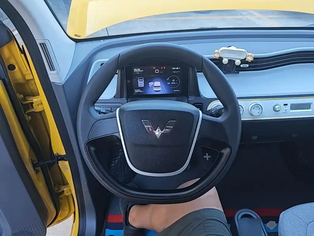 Wuling MINIEV — миниатюра 11