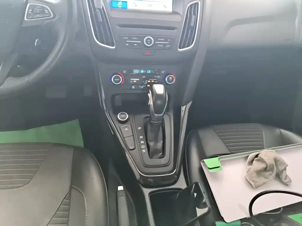 Ford Focus — миниатюра 14