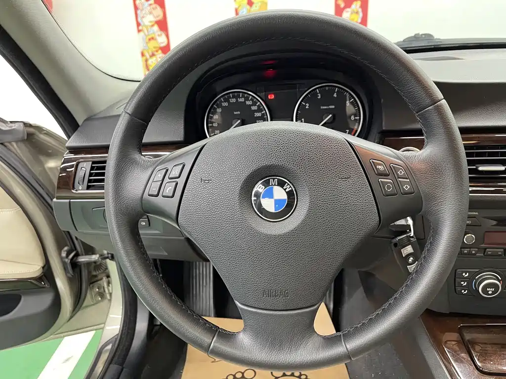 BMW 3 Series — миниатюра 12
