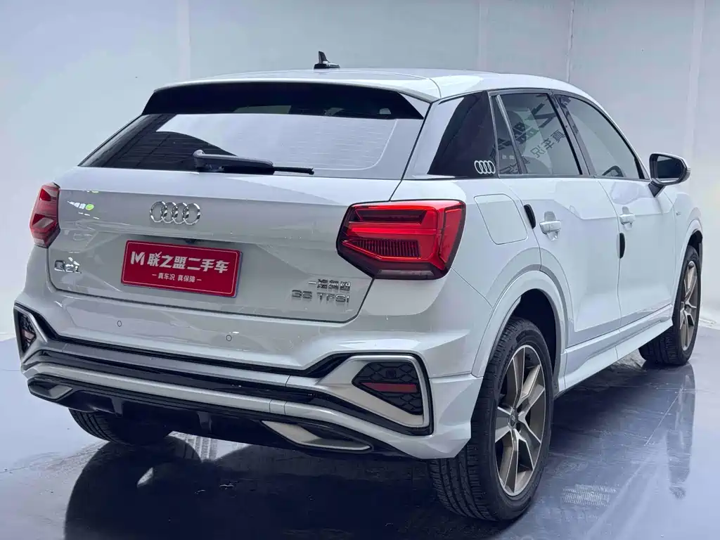 Audi Q2L — миниатюра 5