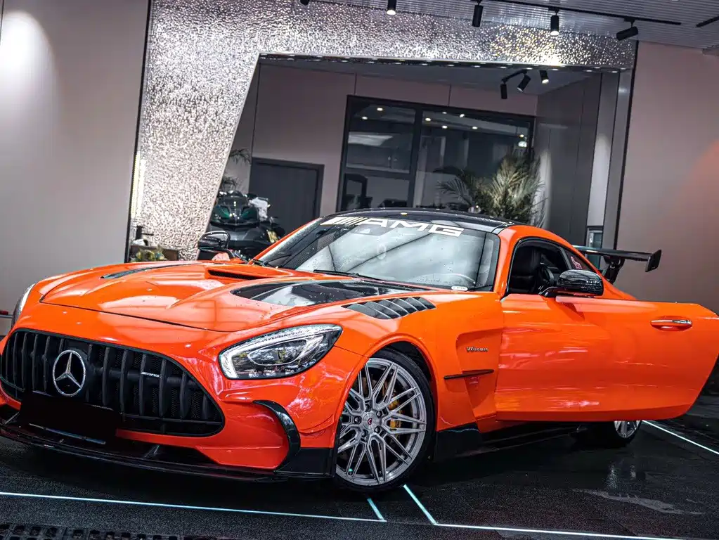 MERCEDES-BENZ AMG GT