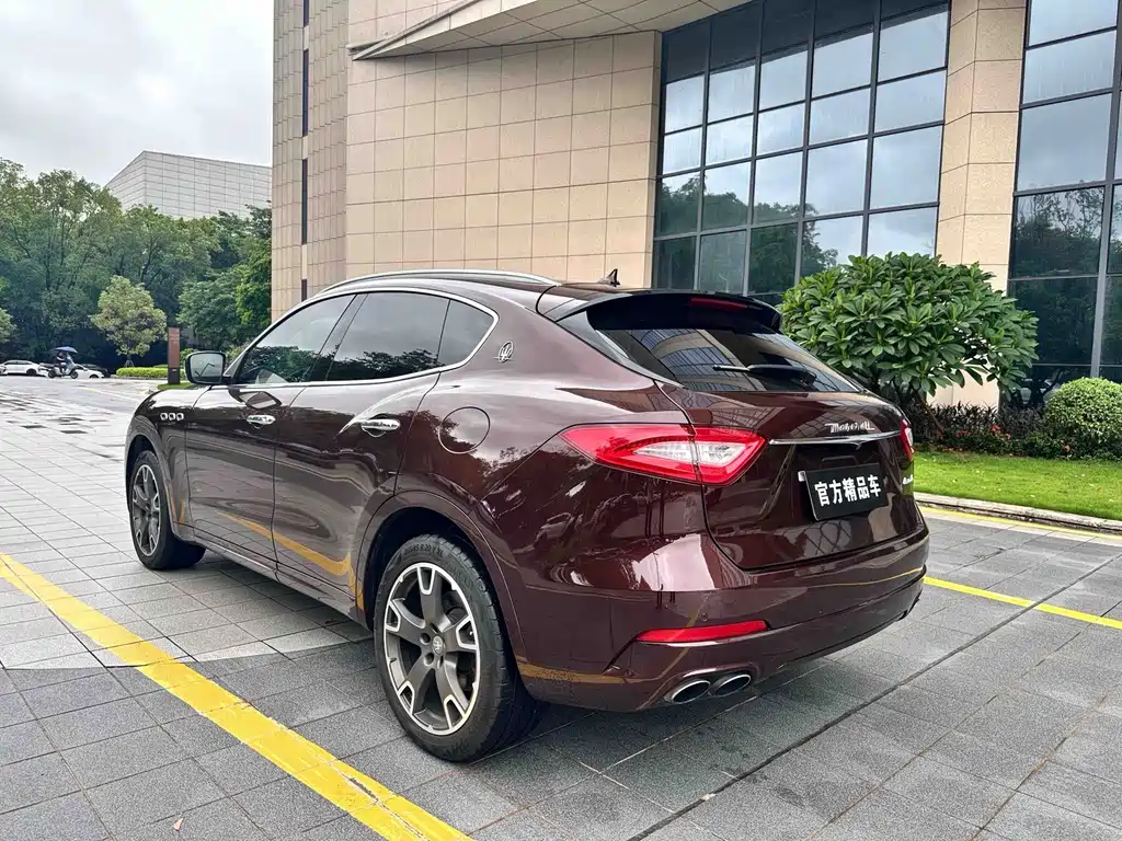Maserati Levante — миниатюра 5