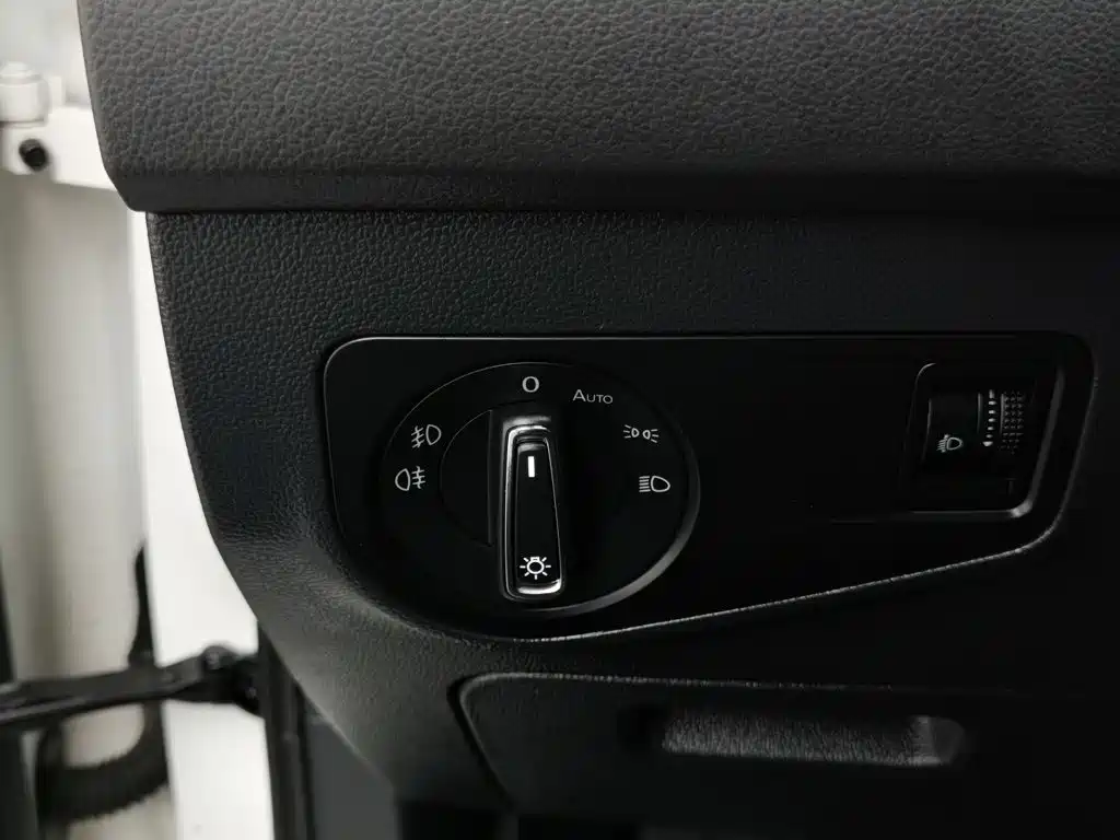 Volkswagen Tiguan L — миниатюра 21