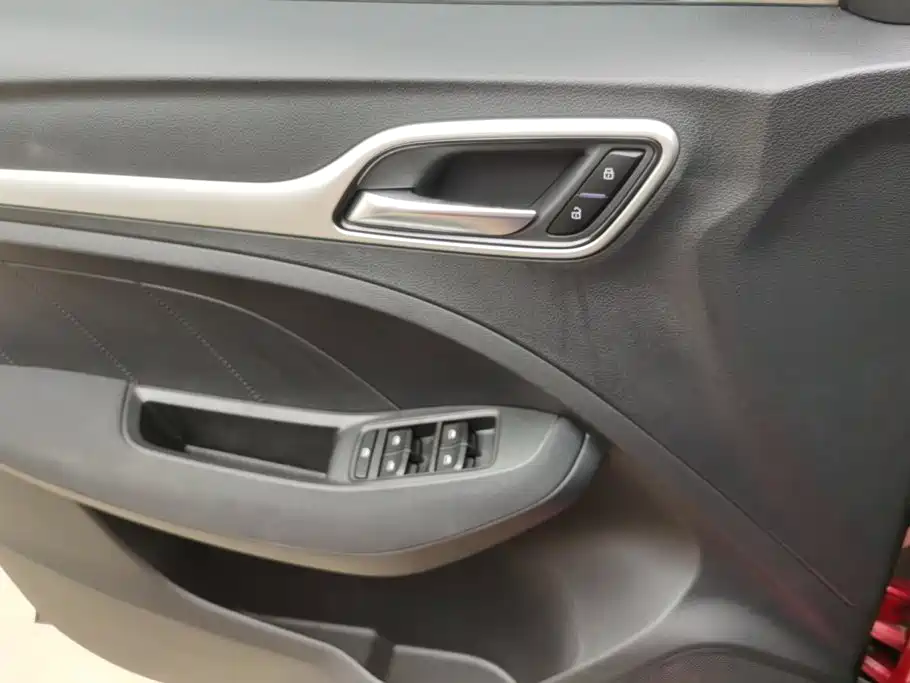 MG ZS 2020 180DVVT MT Lite