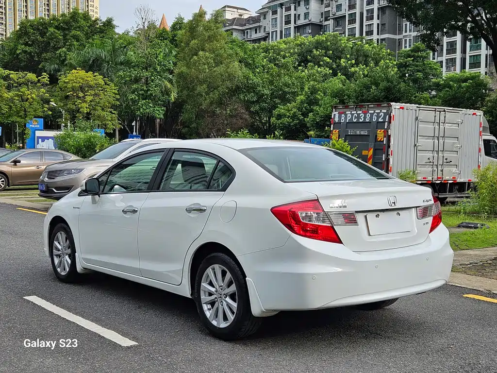 Honda Civic — миниатюра 4
