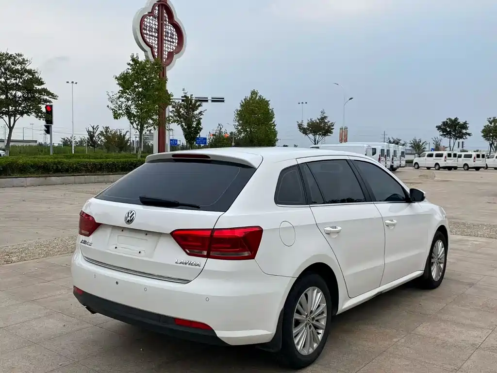 Volkswagen Gran Lavida — миниатюра 9