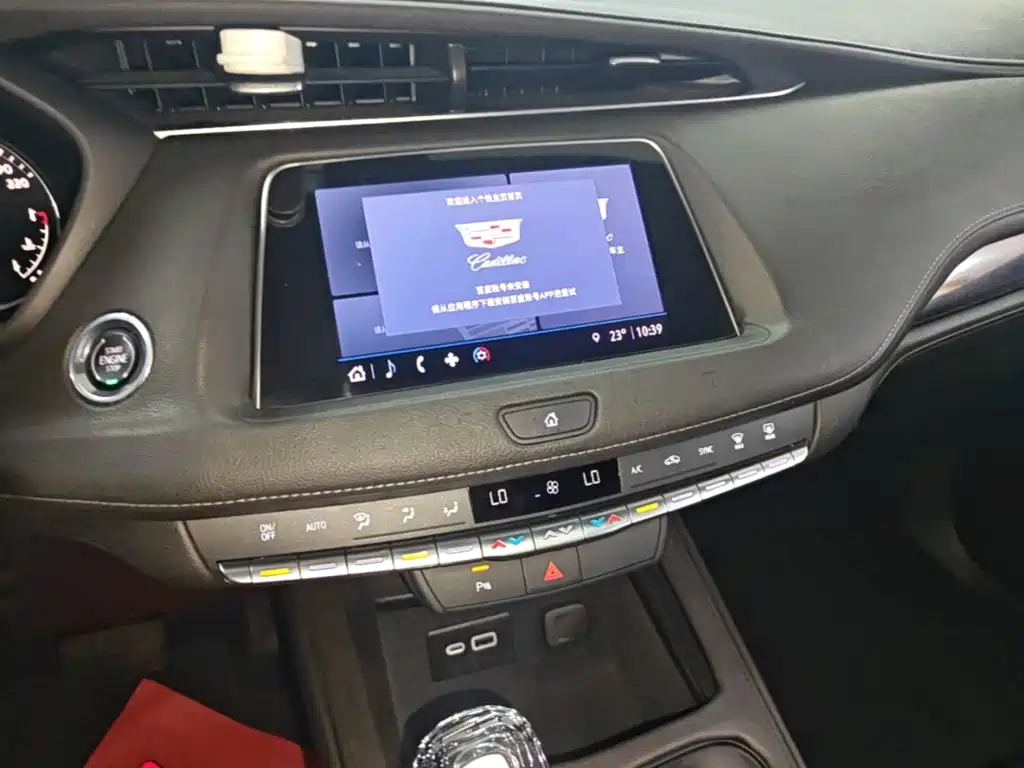 Cadillac XT4 — миниатюра 13