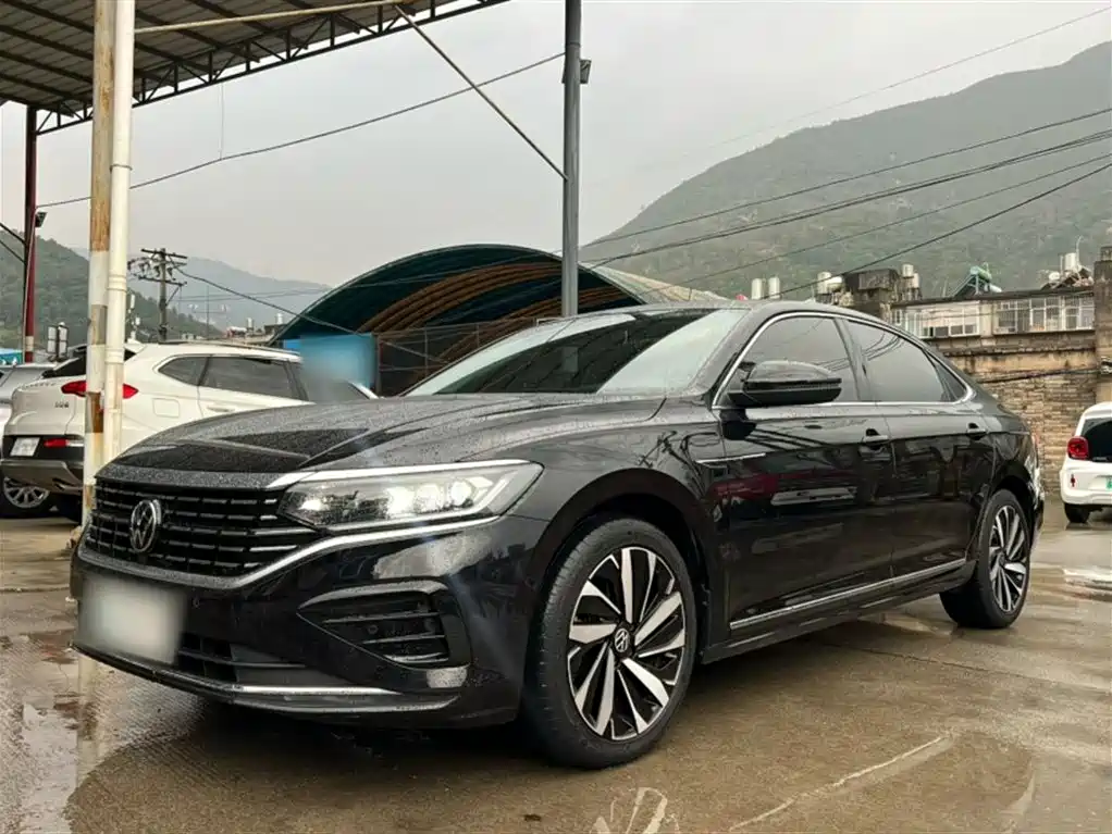 Volkswagen Passat 2022