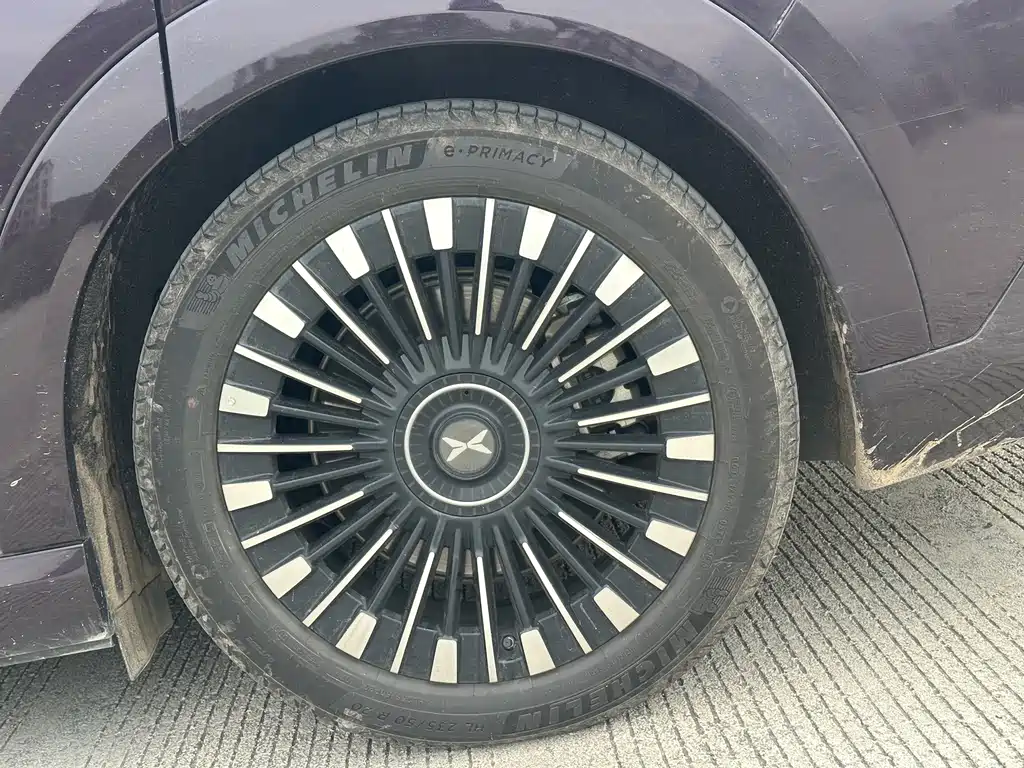 XPeng X9 — миниатюра 11