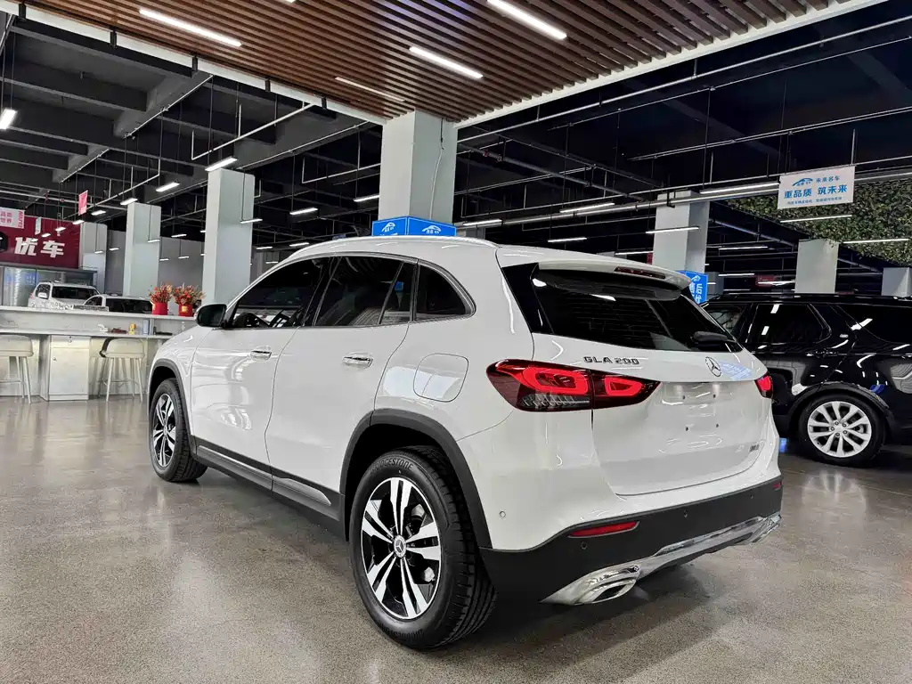 Mercedes-Benz GLA — миниатюра 14