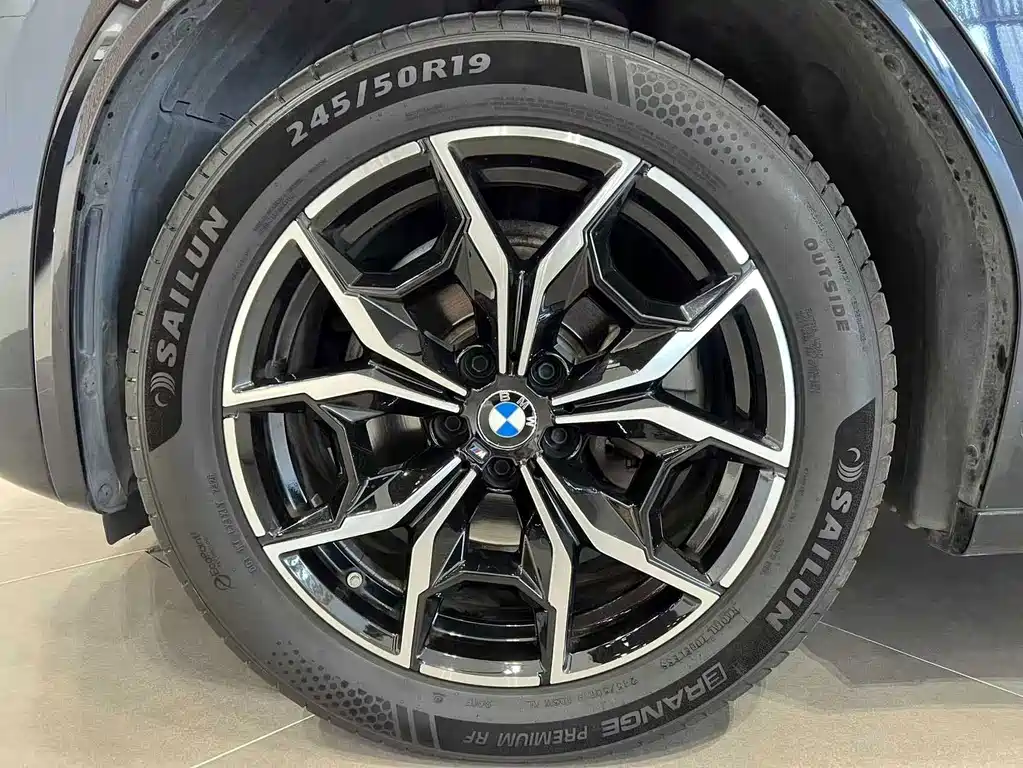 BMW X3 — миниатюра 13