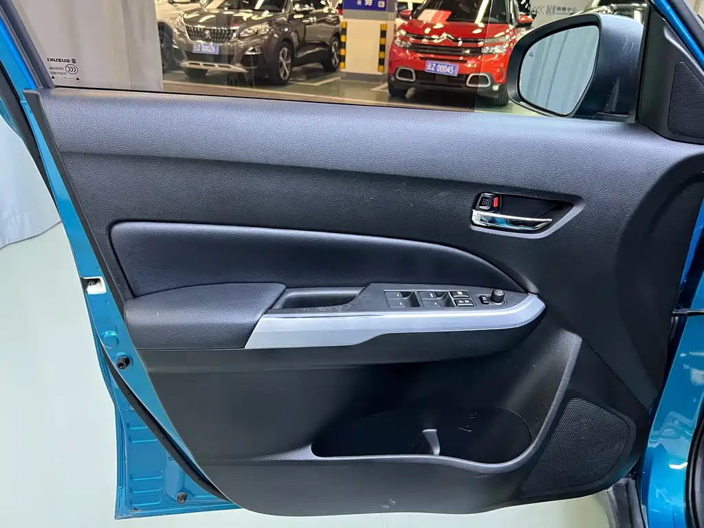 Suzuki Vitara — миниатюра 9