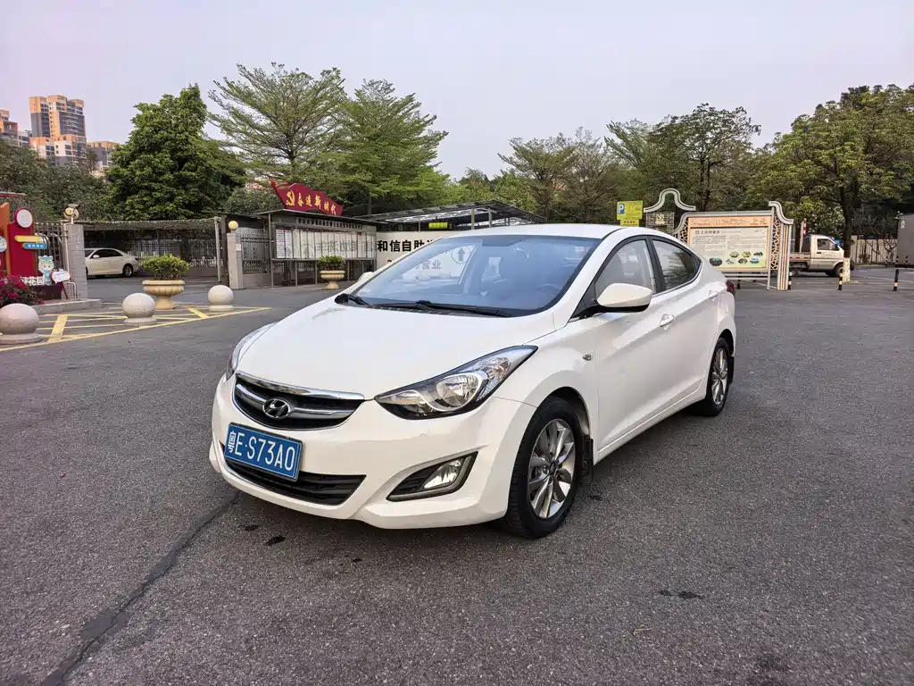Hyundai Elantra Langdong 2015