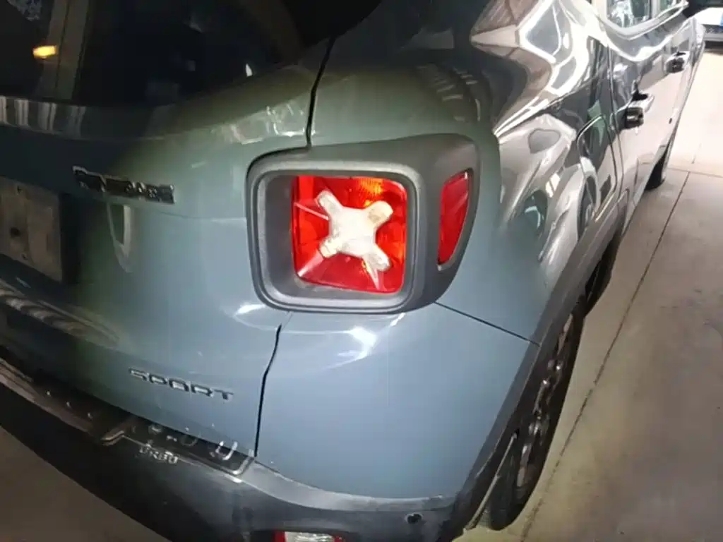 Jeep Renegade — миниатюра 8